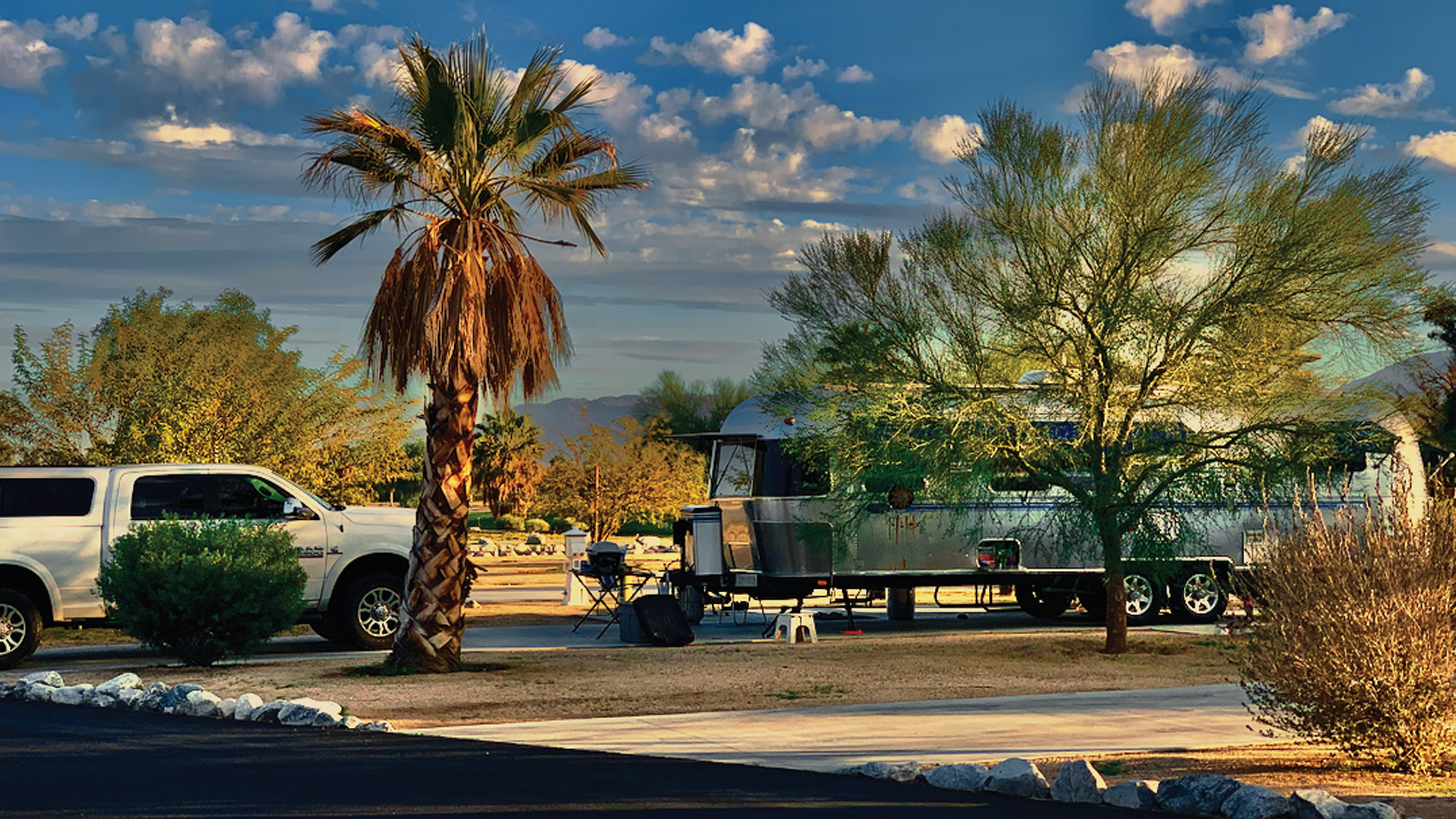 Airstream-Living-in-Beauty-Feature-Image