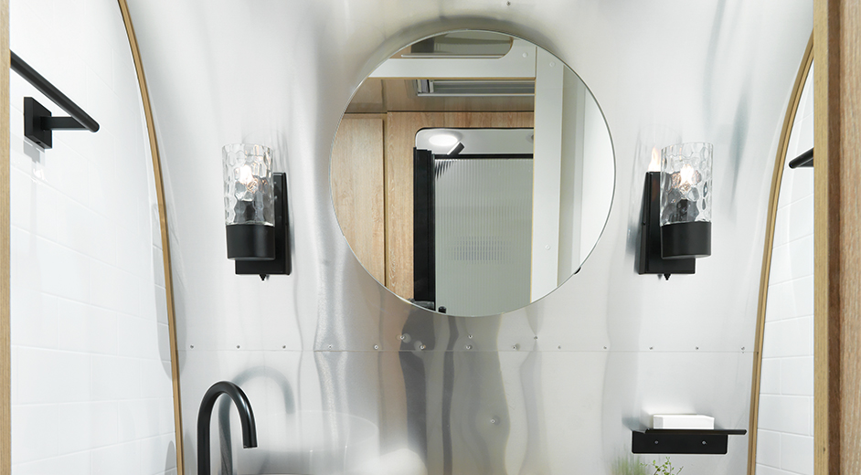 Pottery-Barn-lavy-1-hotspot