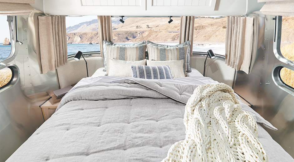 Pottery-Barn-queen-bed-hotspot