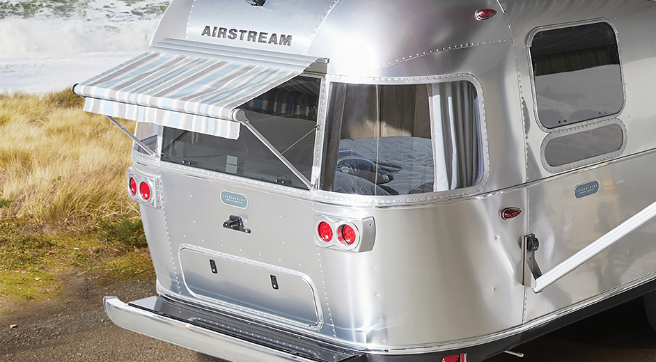 Pottery-Barn-rear-awning-hotspot