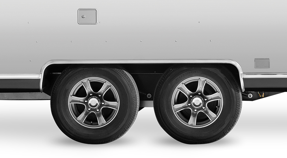 Pottery-Barn-stylized-wheels-hotspot