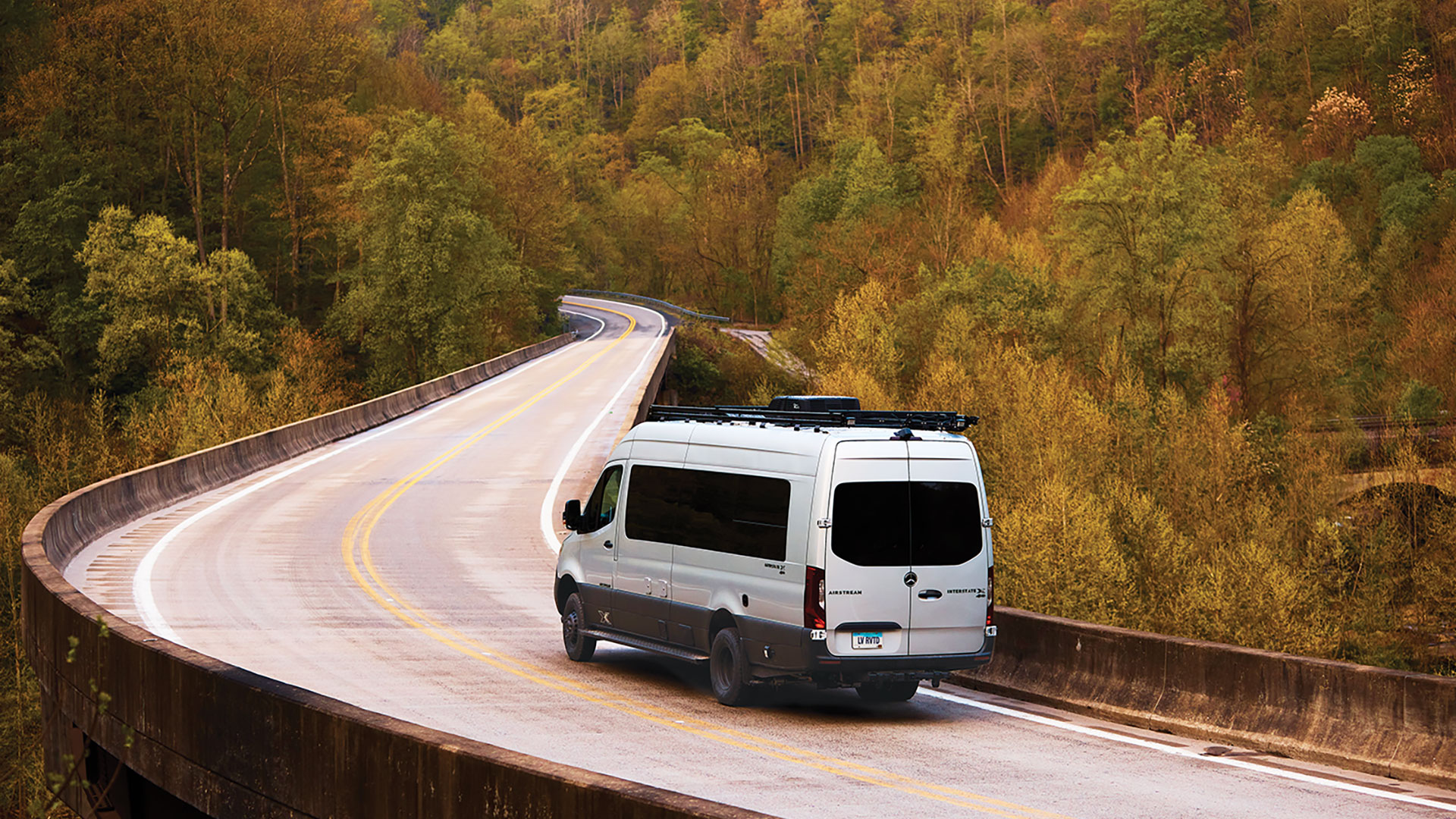 AIRMKT-2022-Interstate-24X-Lifestyle-1432-WEB