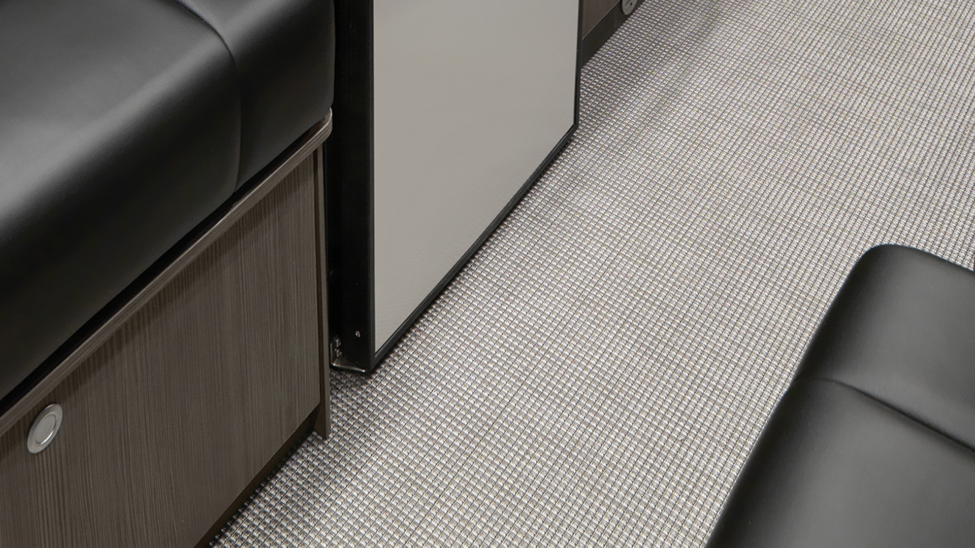 Interstate-24GL-Flooring