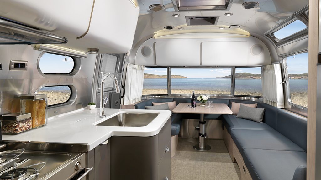 Globetrotter-Barcelona-Blue