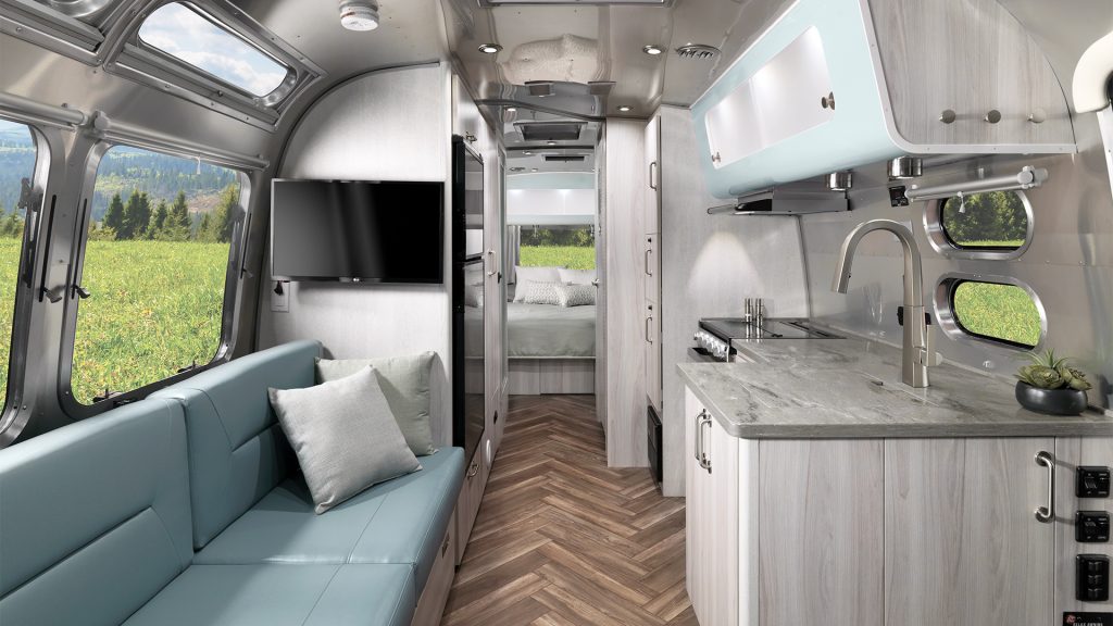 International-Coastal-Cove-with-Aqua