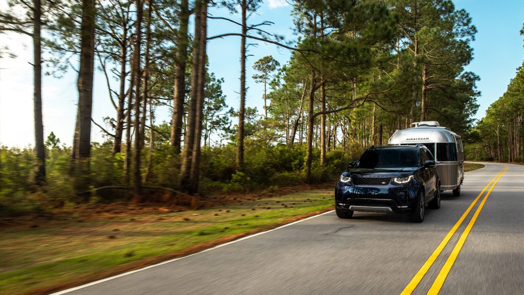 Airstream-Blue-Ox-Towing-Experience-with-Weight-Distribution-Hitch