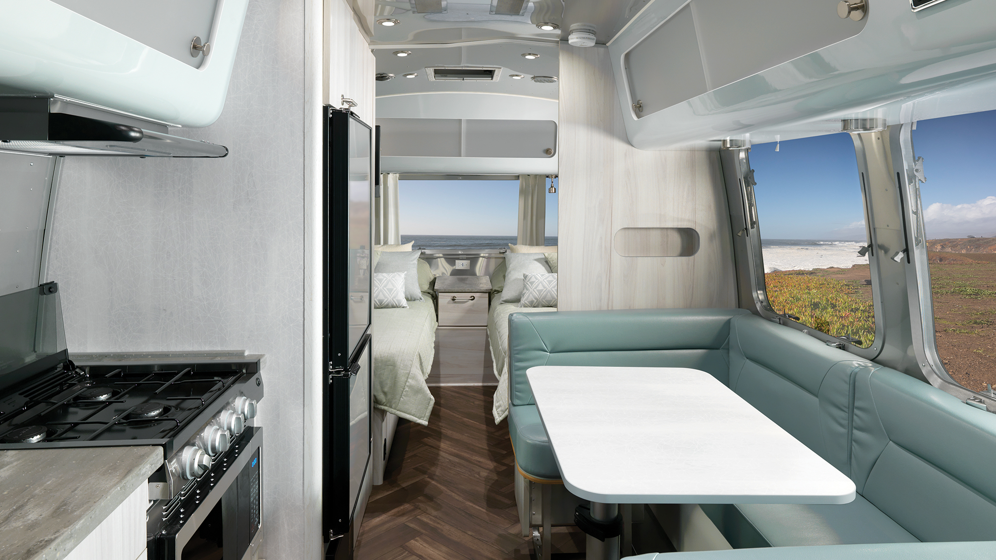 Airstream-International-23FB-Twin-Interior-Feature