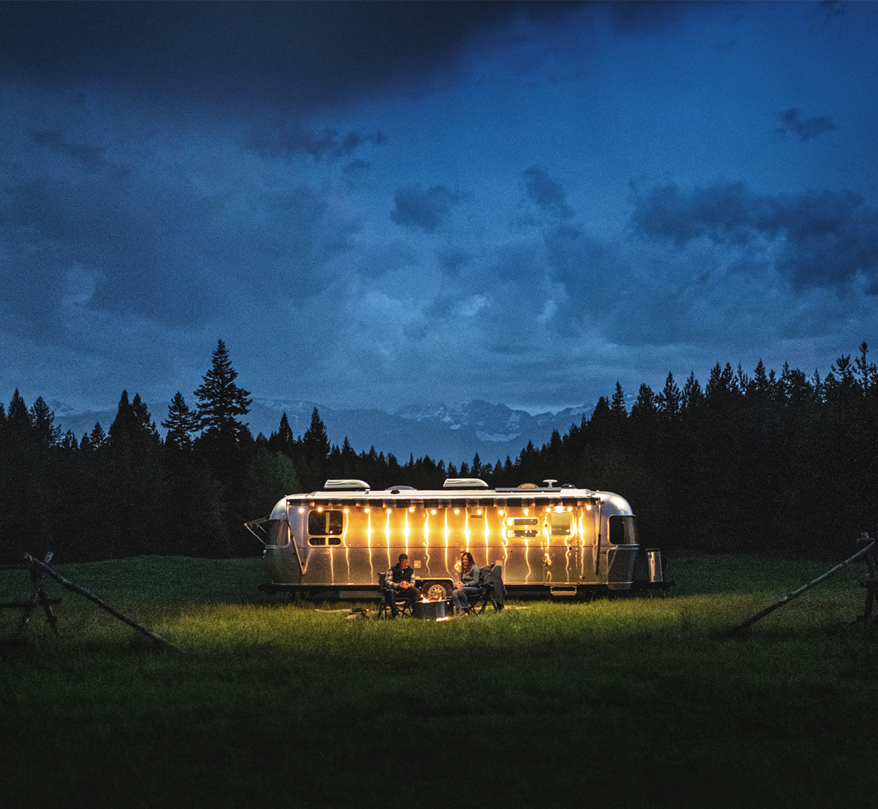 Airstream-Travel-Trailer-Model-year-2023-preview