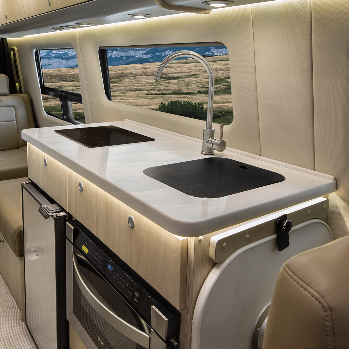 Interstate 24GL Classic Canyon Galley_sq