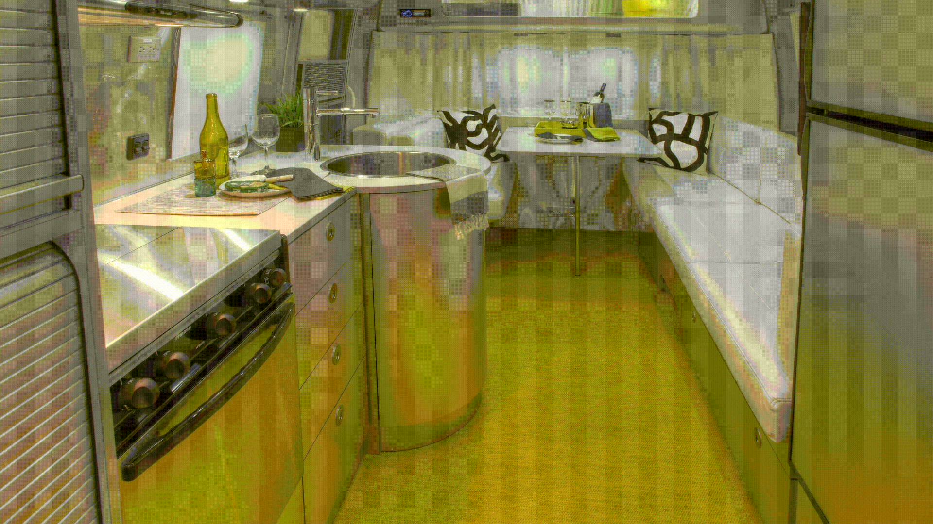 International-Decor-GIF