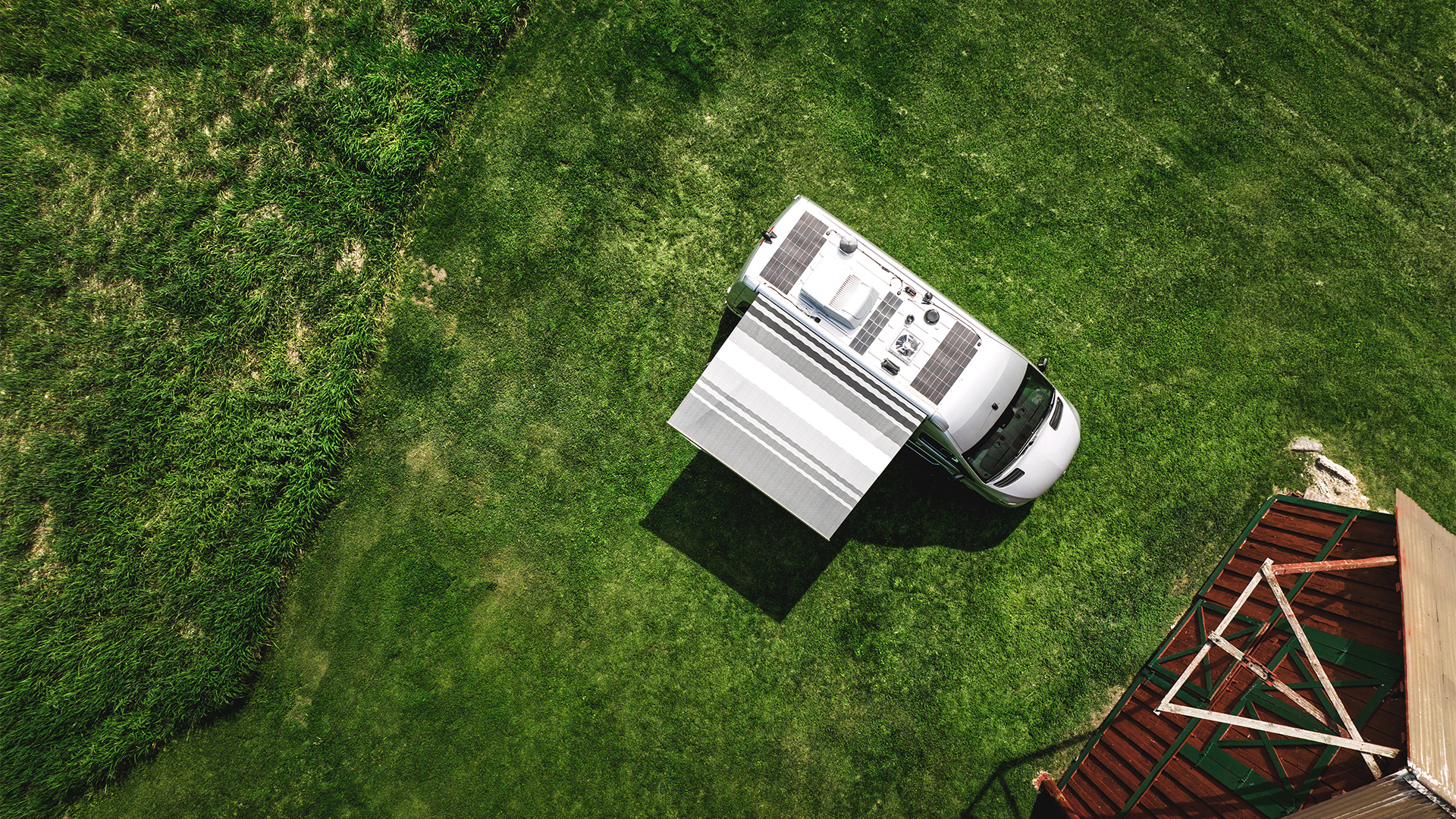 Airstream-Interstate-19-Class-B-Exterior-3