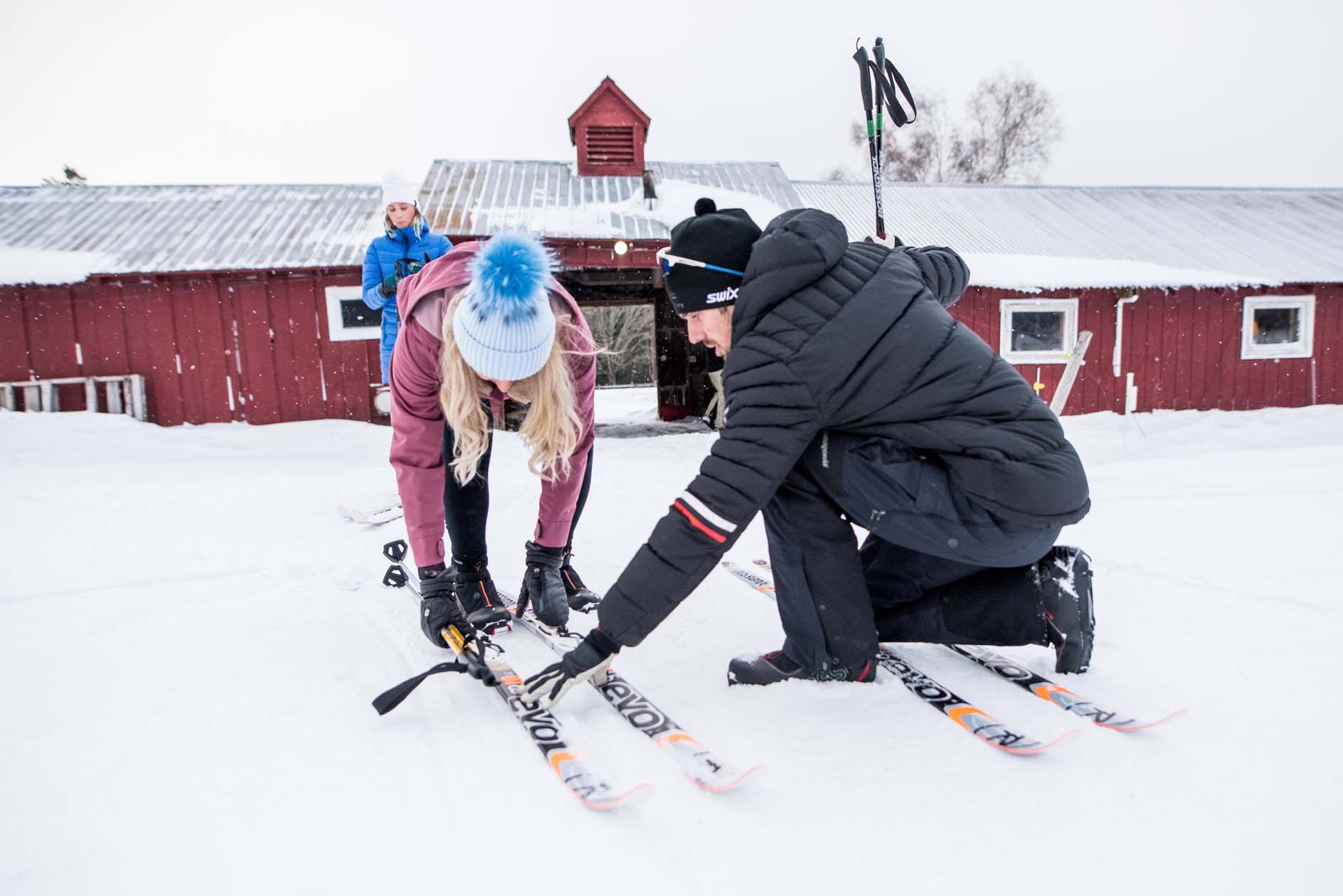 LUV LENS_COMMERCIAL_AIRSTREAM_BASECAMP_NORDIC SKI-46