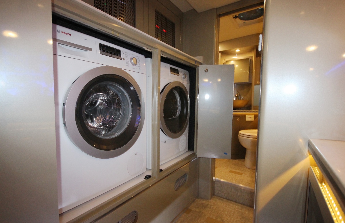 Custom_GMC_Motorhome_Washer_Dryer