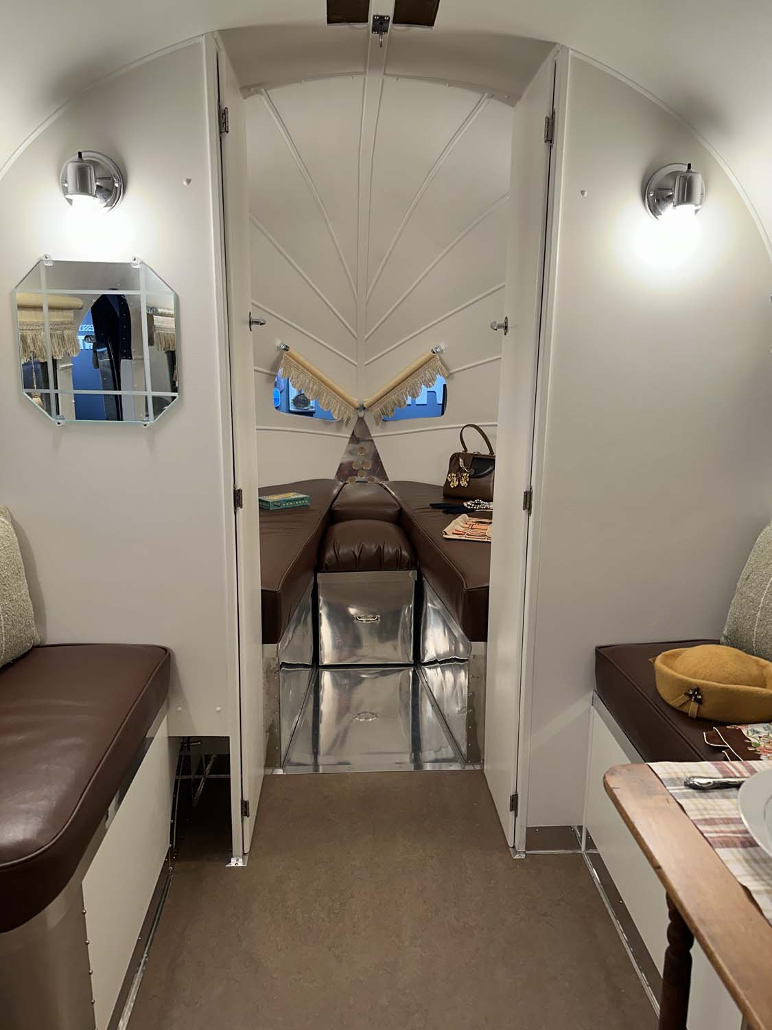 clipper #1 interior 3