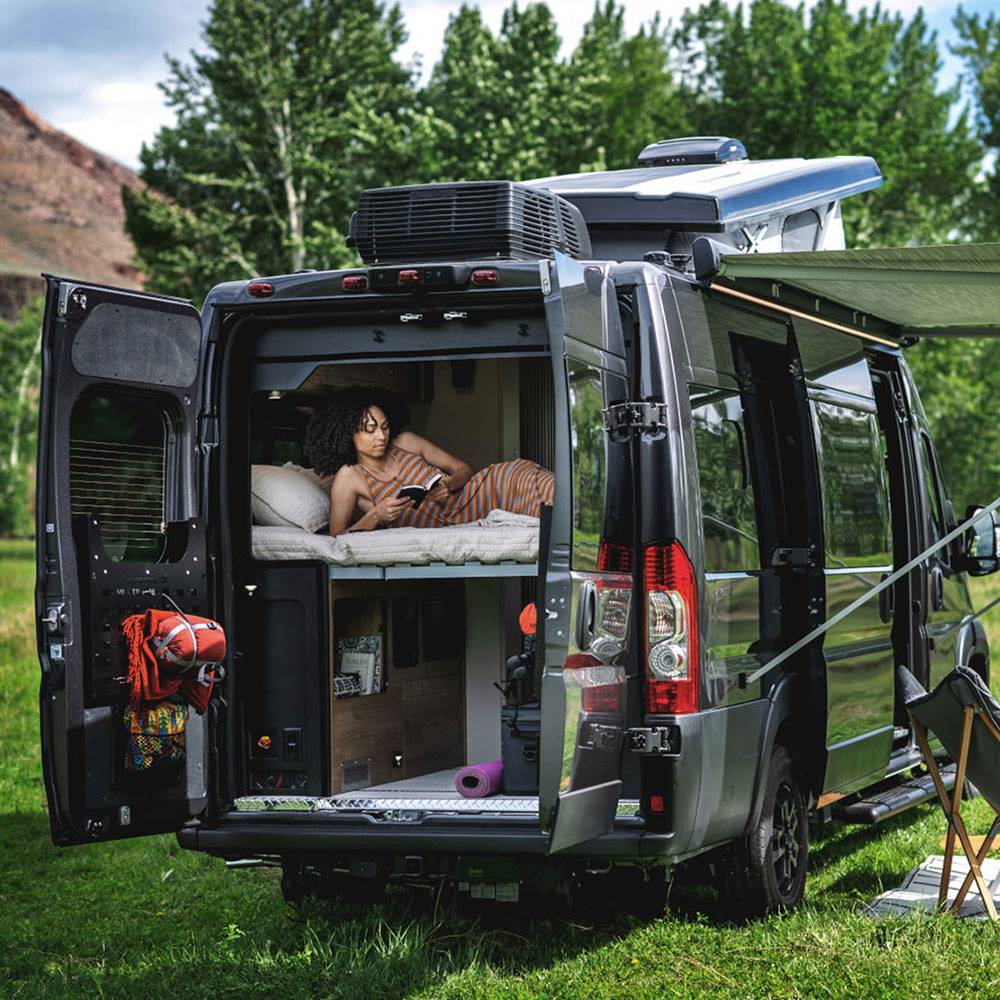 airstream-rangeline-profile