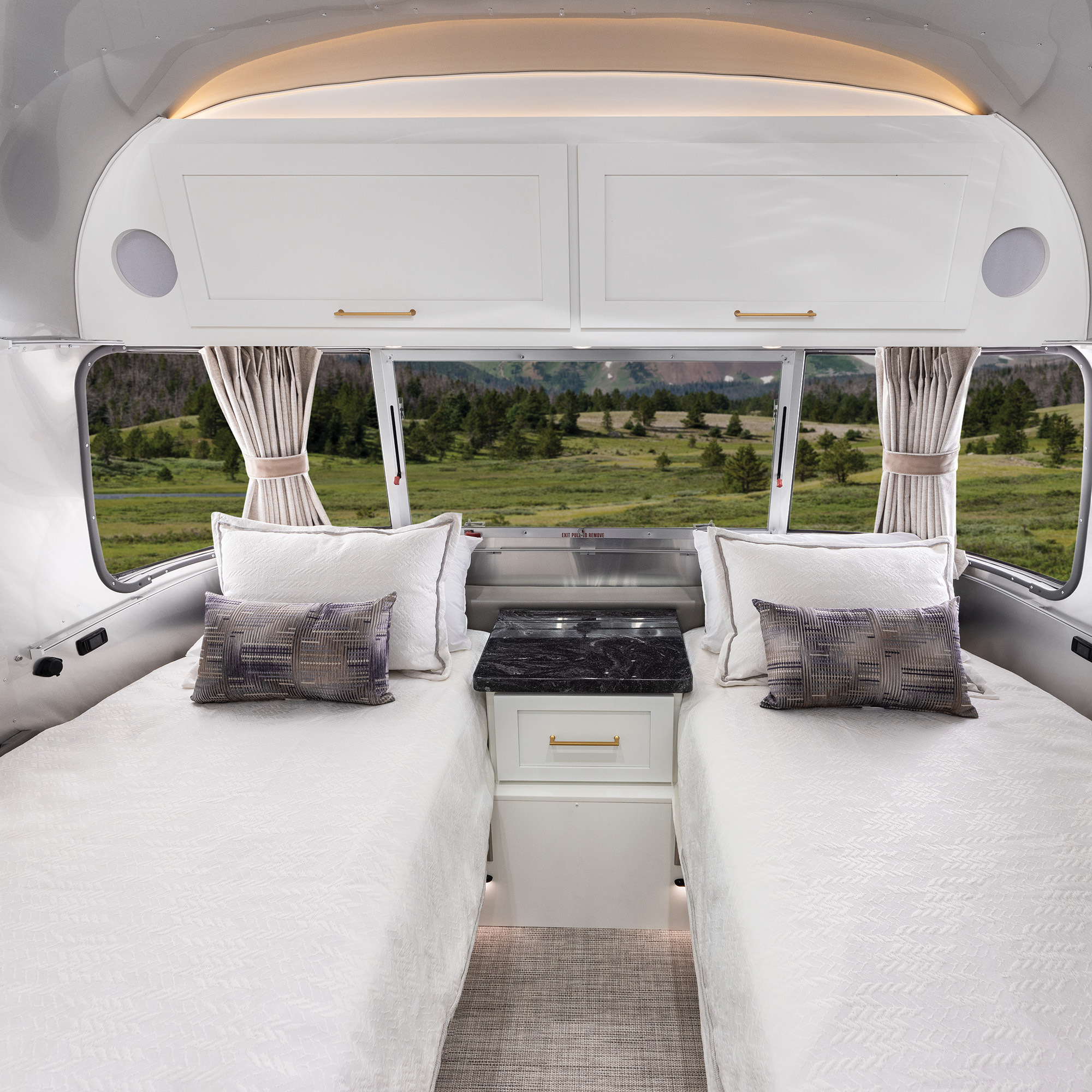 AIRMKT 2025 Classic 28RB Twin Beds