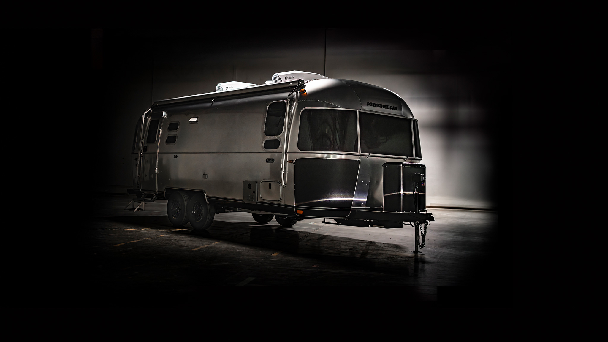 midnight-flamingo-banner-image-resized