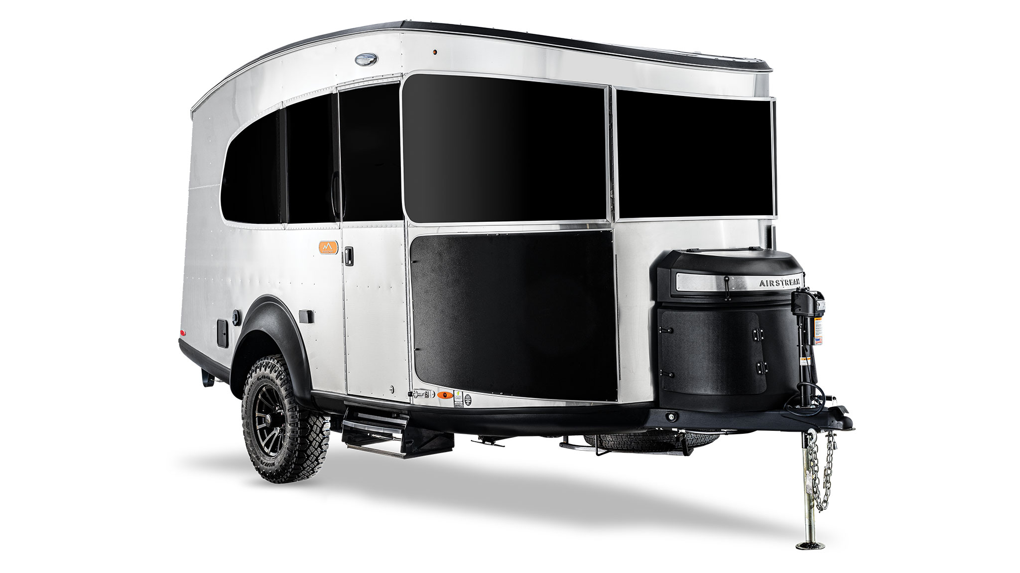 airstream-basecamp-xe-exterior