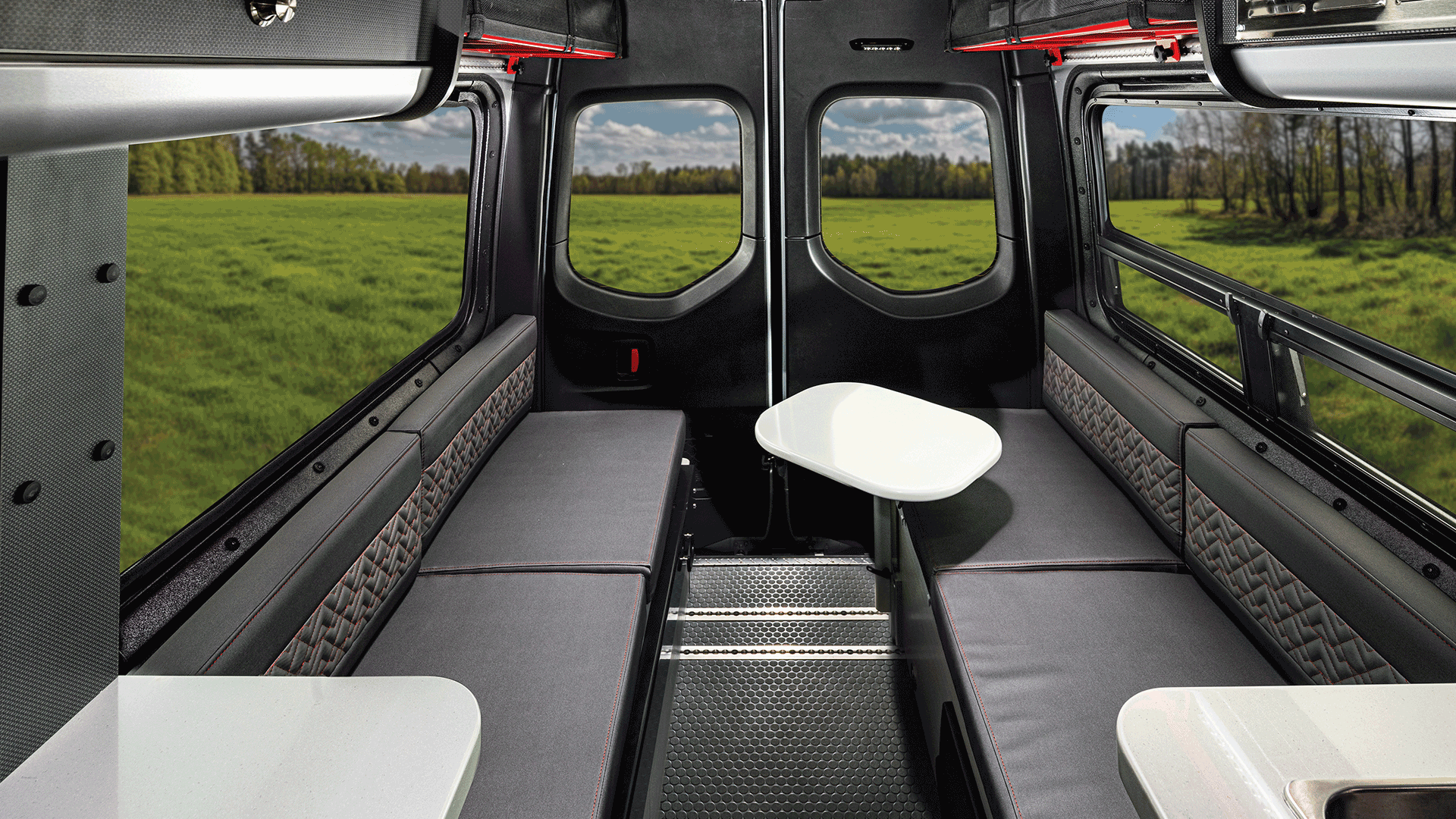 Interstate19X-Rear-Bench-Decor1920x1080