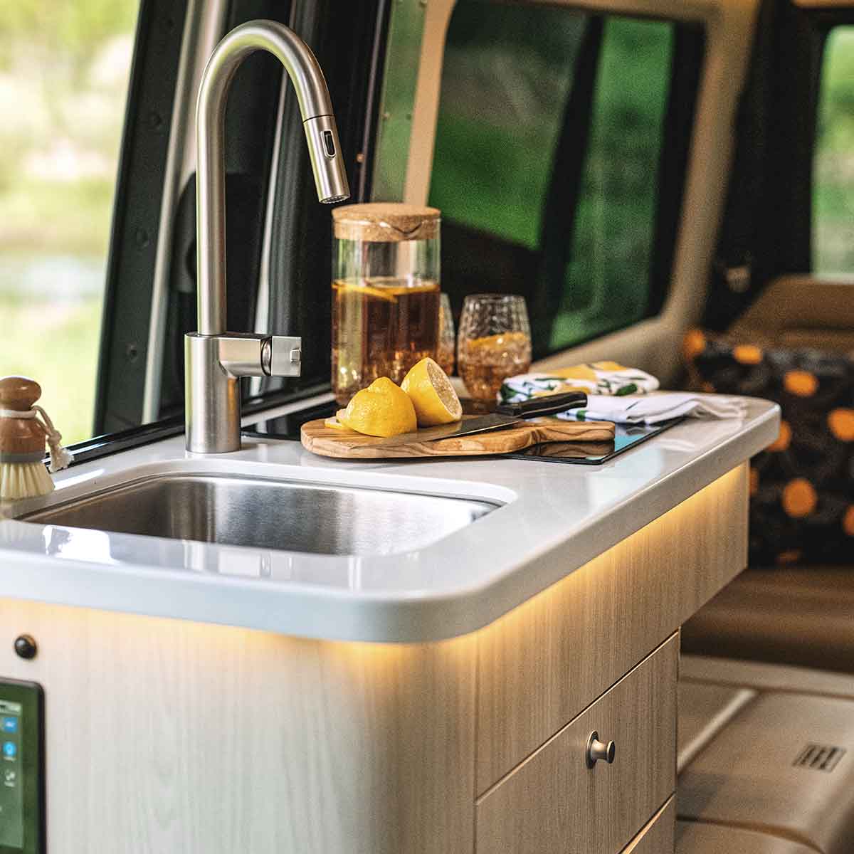 MY26-19GT-Corian-1200x1200