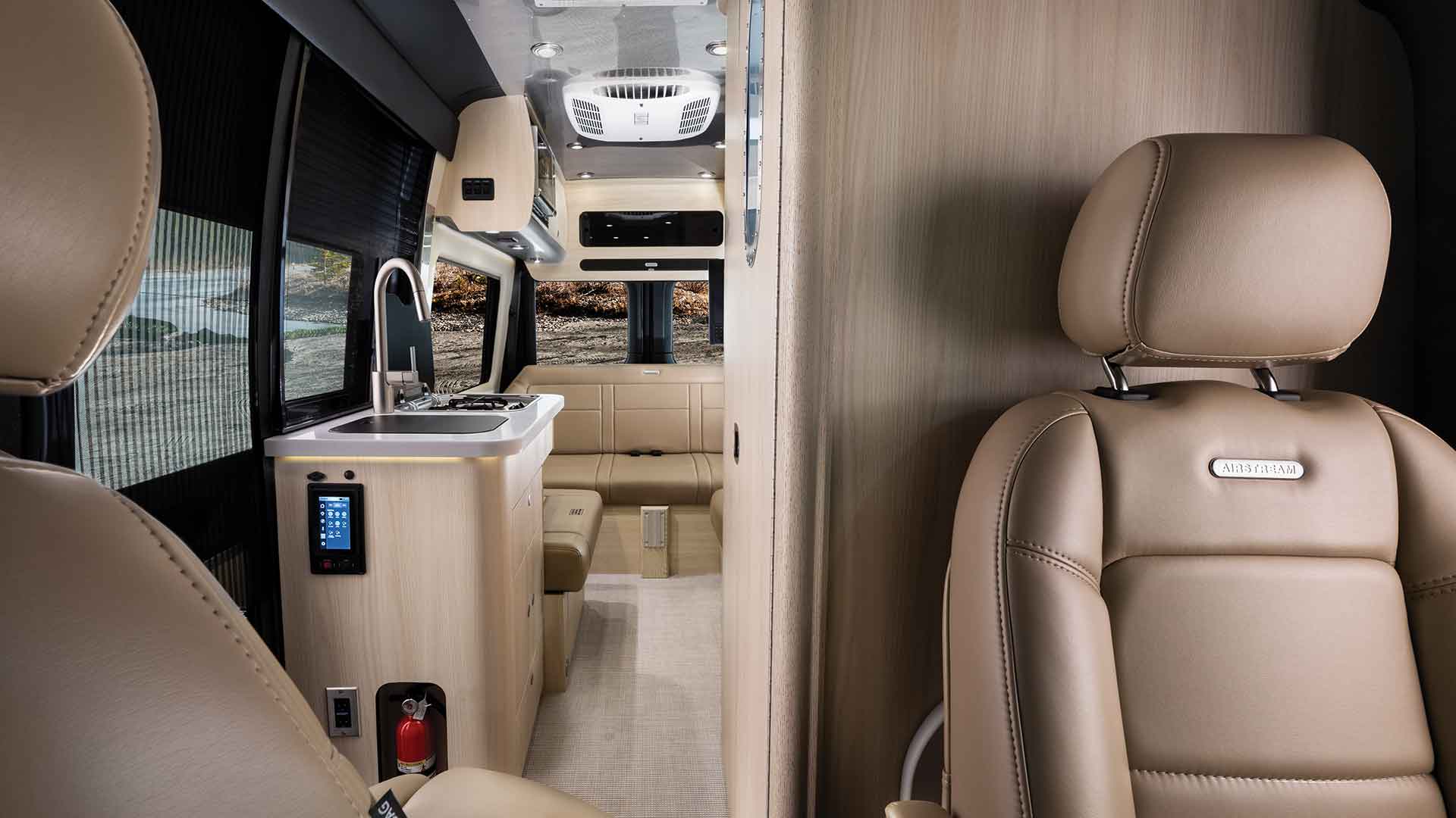 MY26-19GT-Interior--from-cab1920x1080