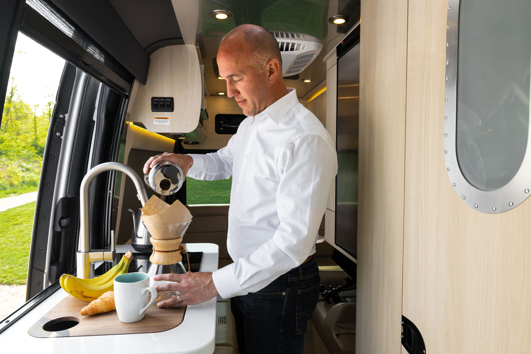 airstream touring coach advanced power system 7