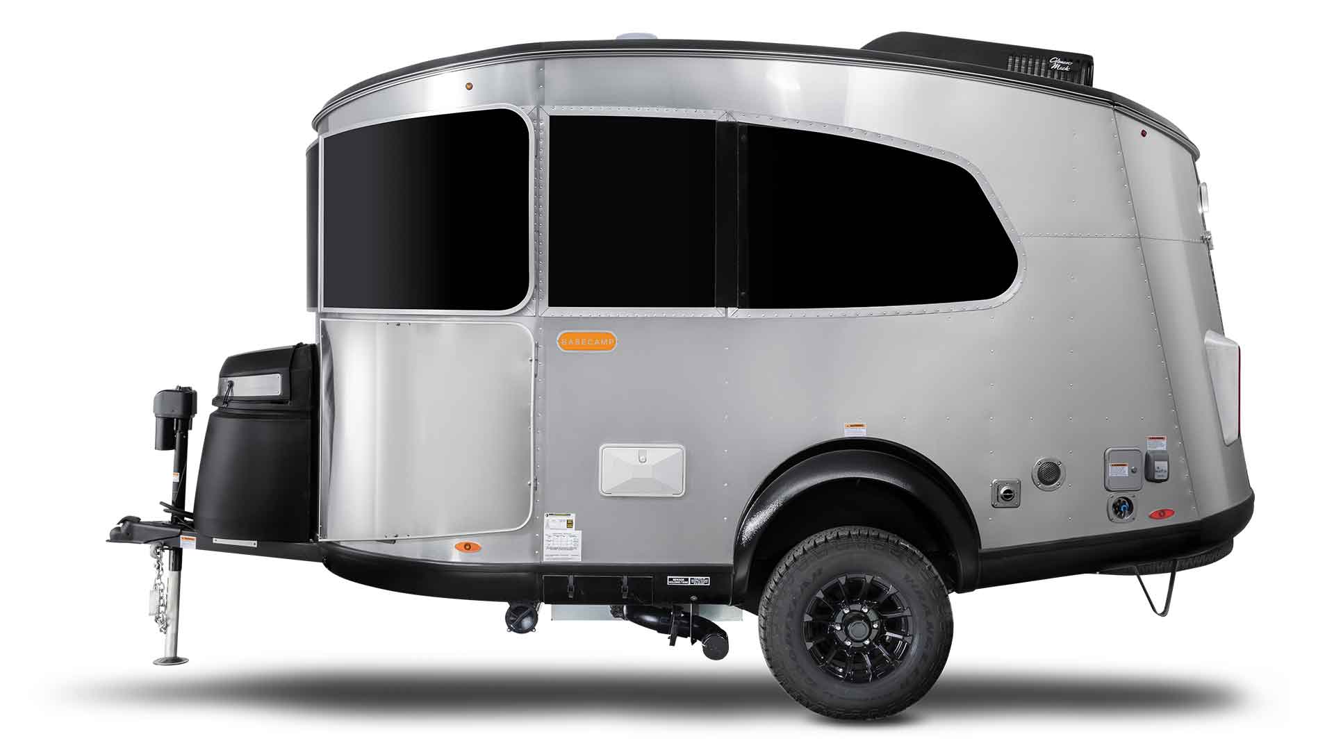 Basecamp16x-Exterior-StudioStreetside