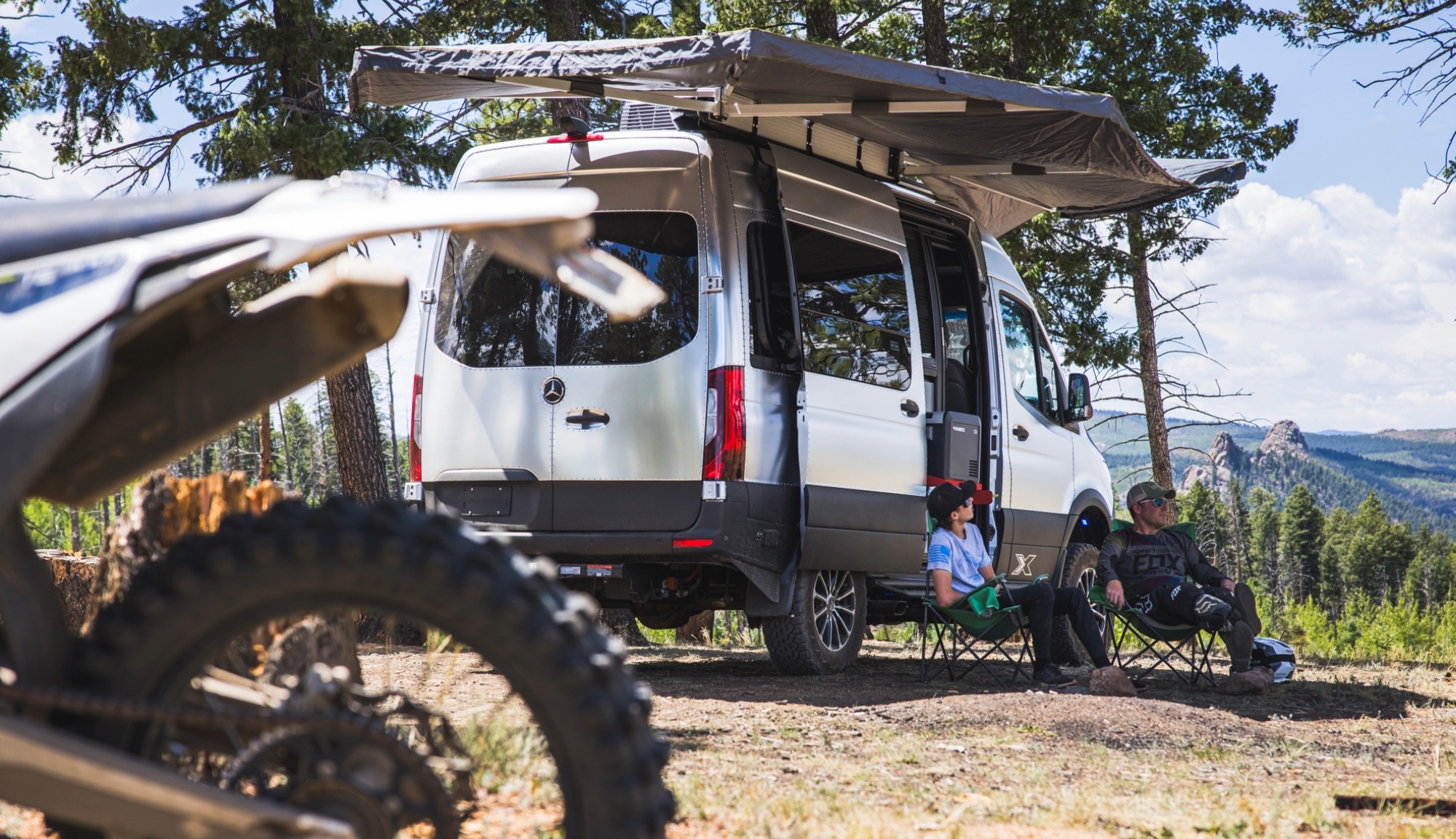 Airstream Touring Coach Interstate 19x Outland Edition