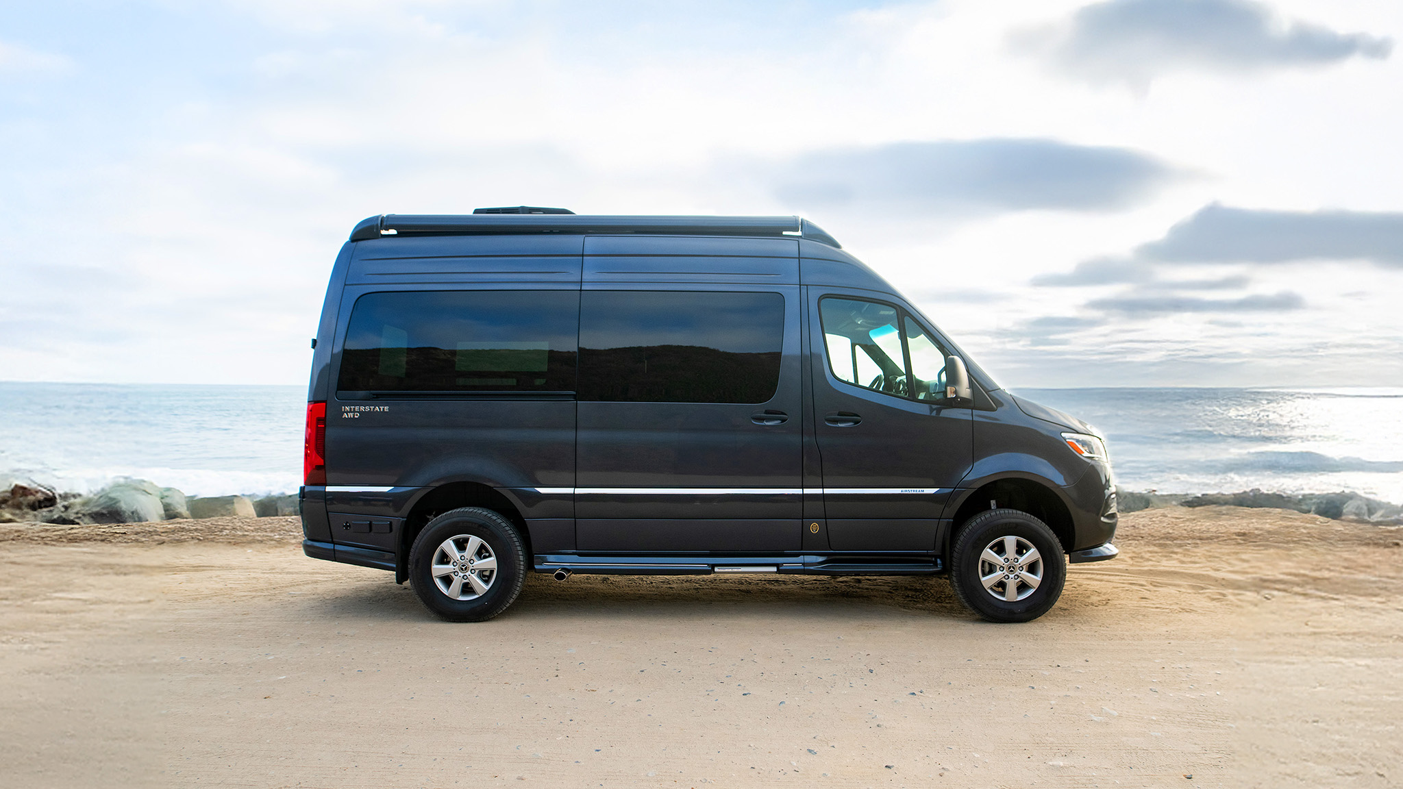 Class B Big Travel Vans Luxury Camper Van Modification With