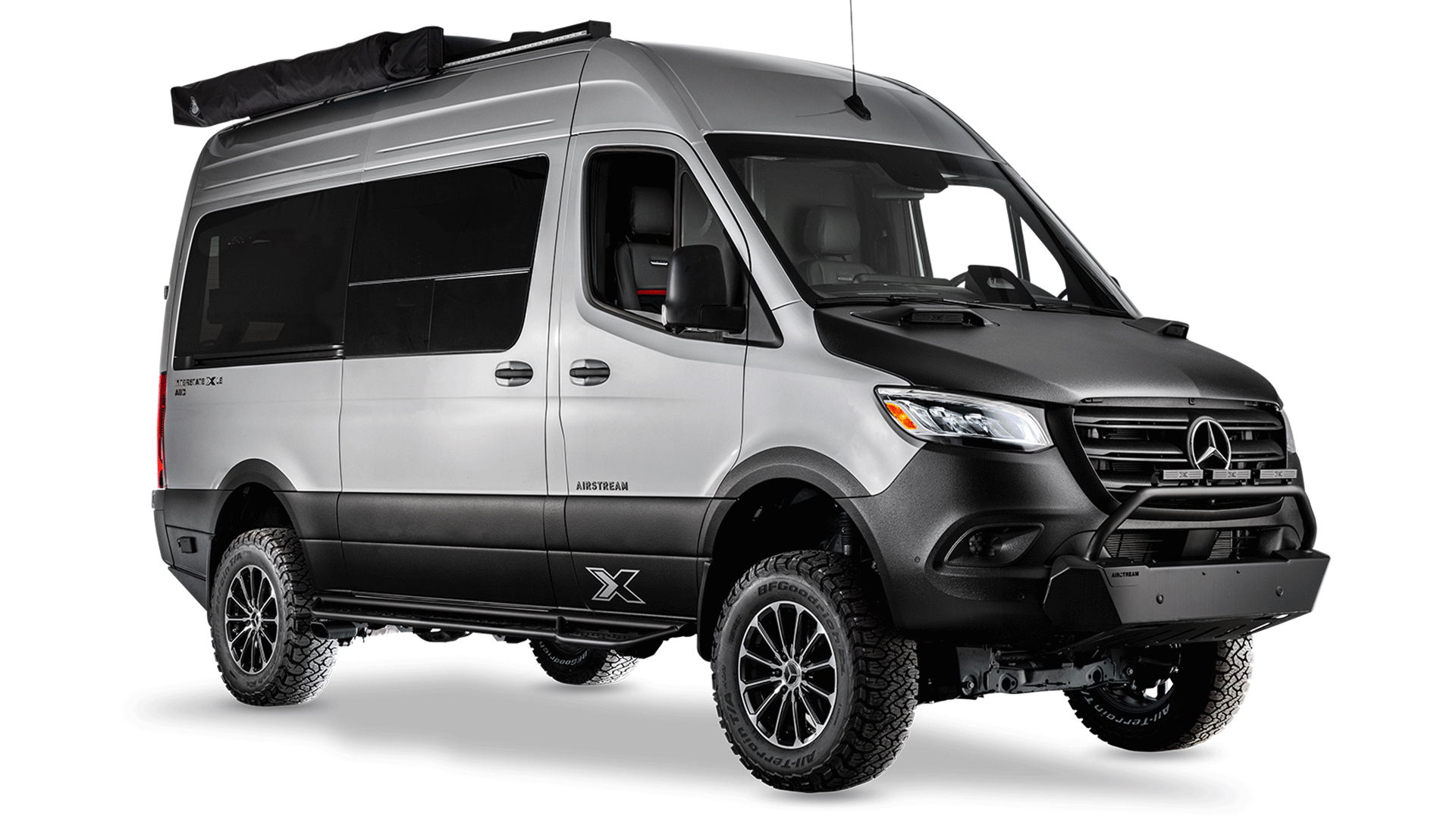 AIRMKT-2026-Interstate-19X-LE-Outland-Studio-Exterior-3-4-1920x1080