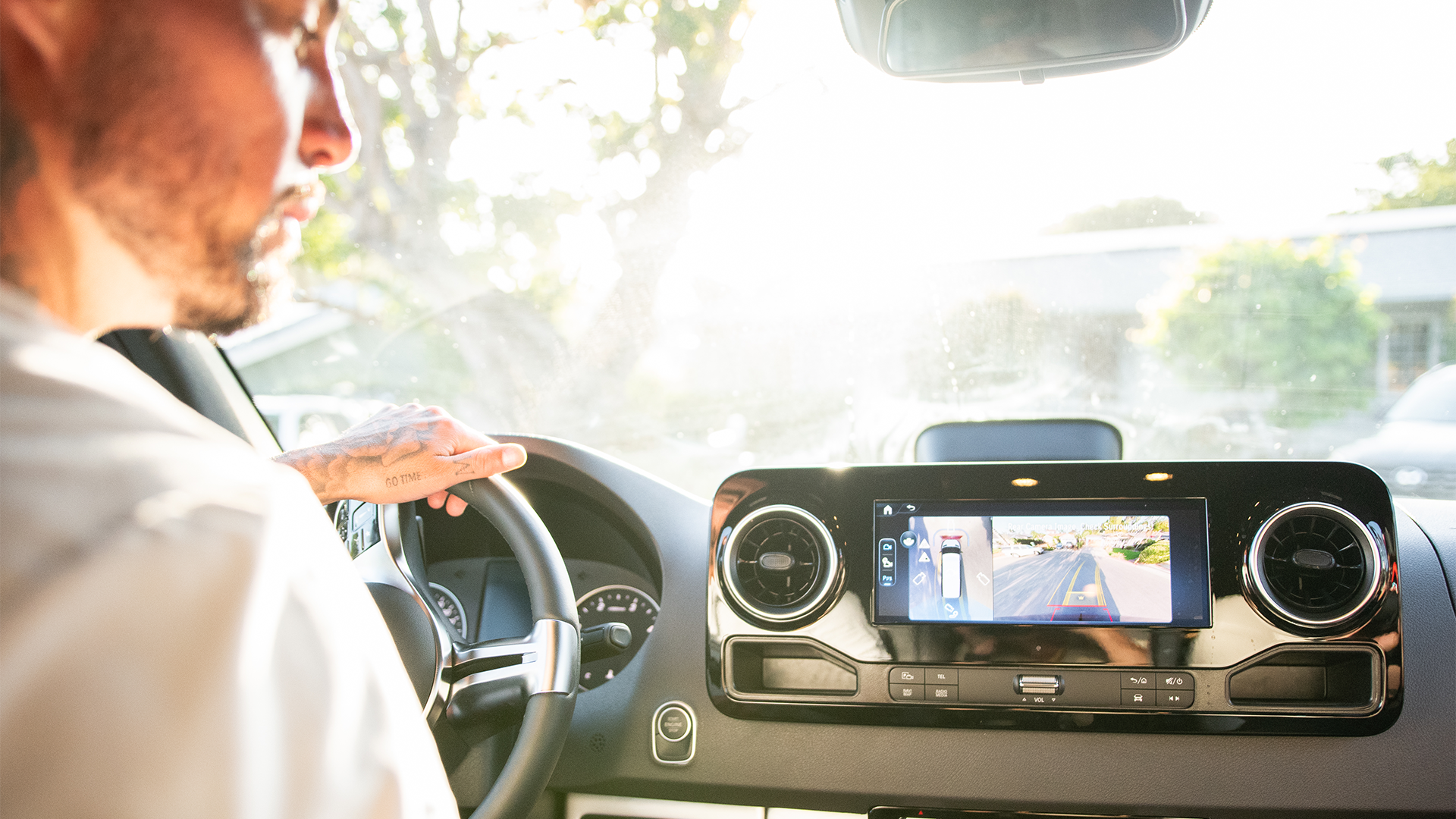 Interstate 19GT Cockpit MG Driving1200x675