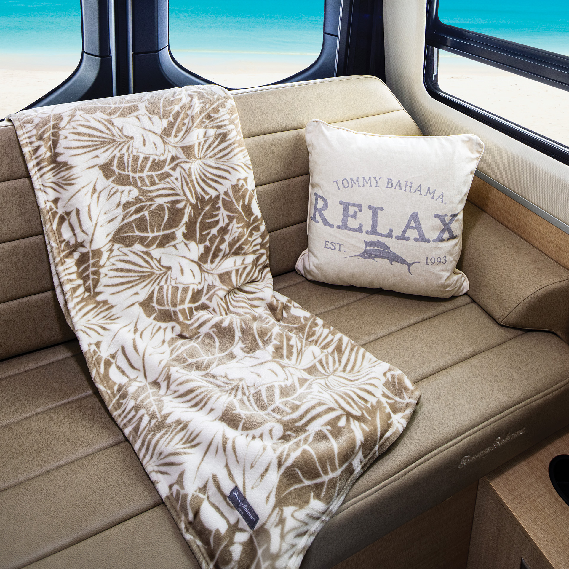 Tommy Bahama Kit Collection (1)