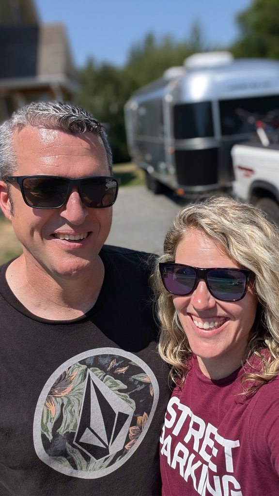 airstream-midnight-flamingo-owners