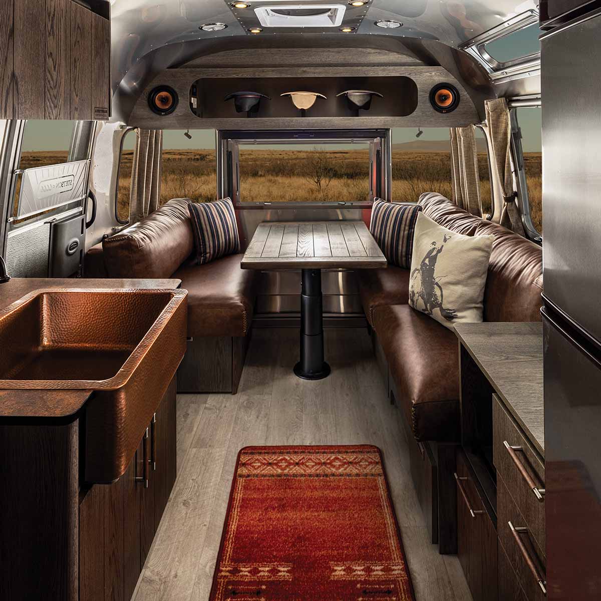 Interior Decor 1200x1200 DesktopStetson