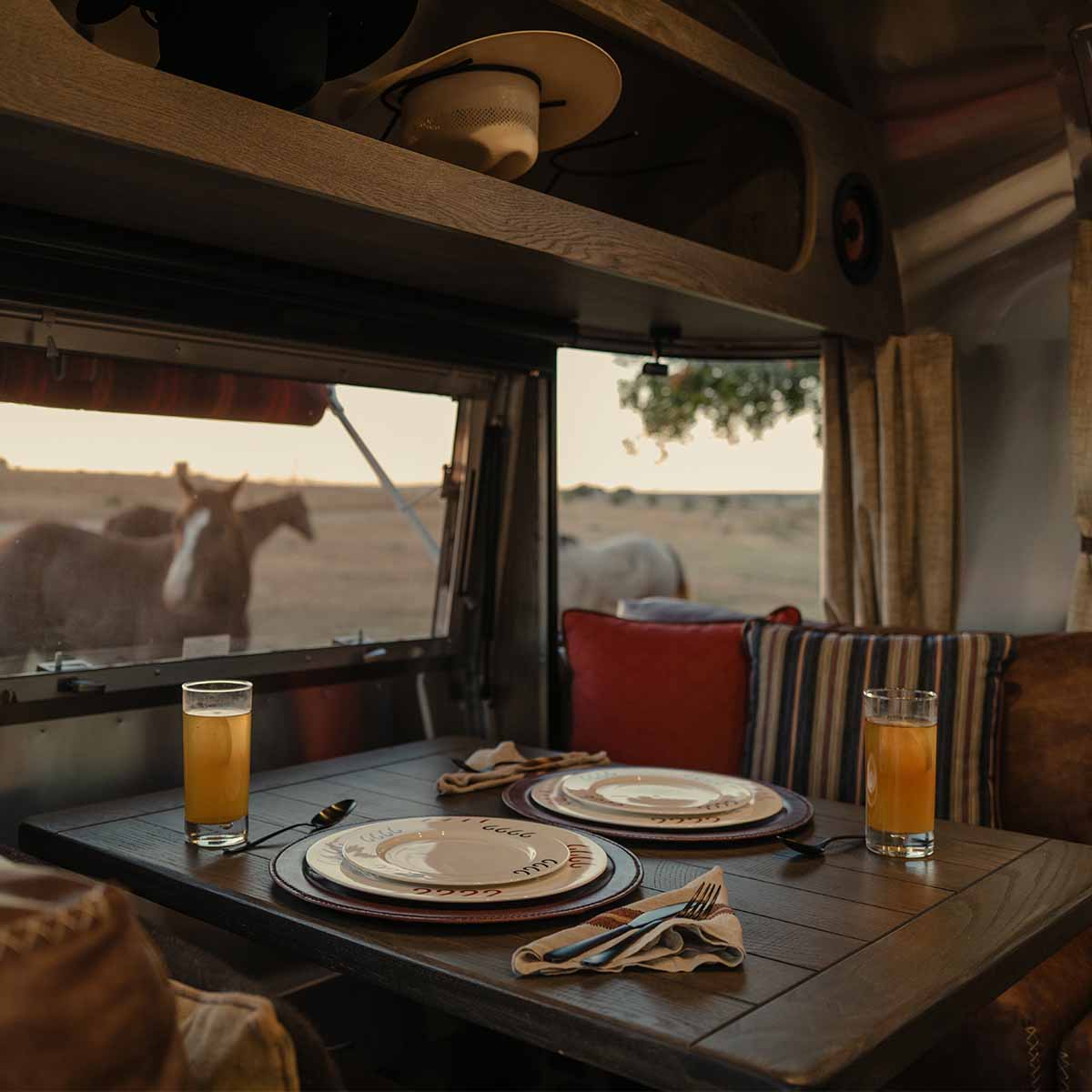 Keep Exploring 1200x1200 5Stetson