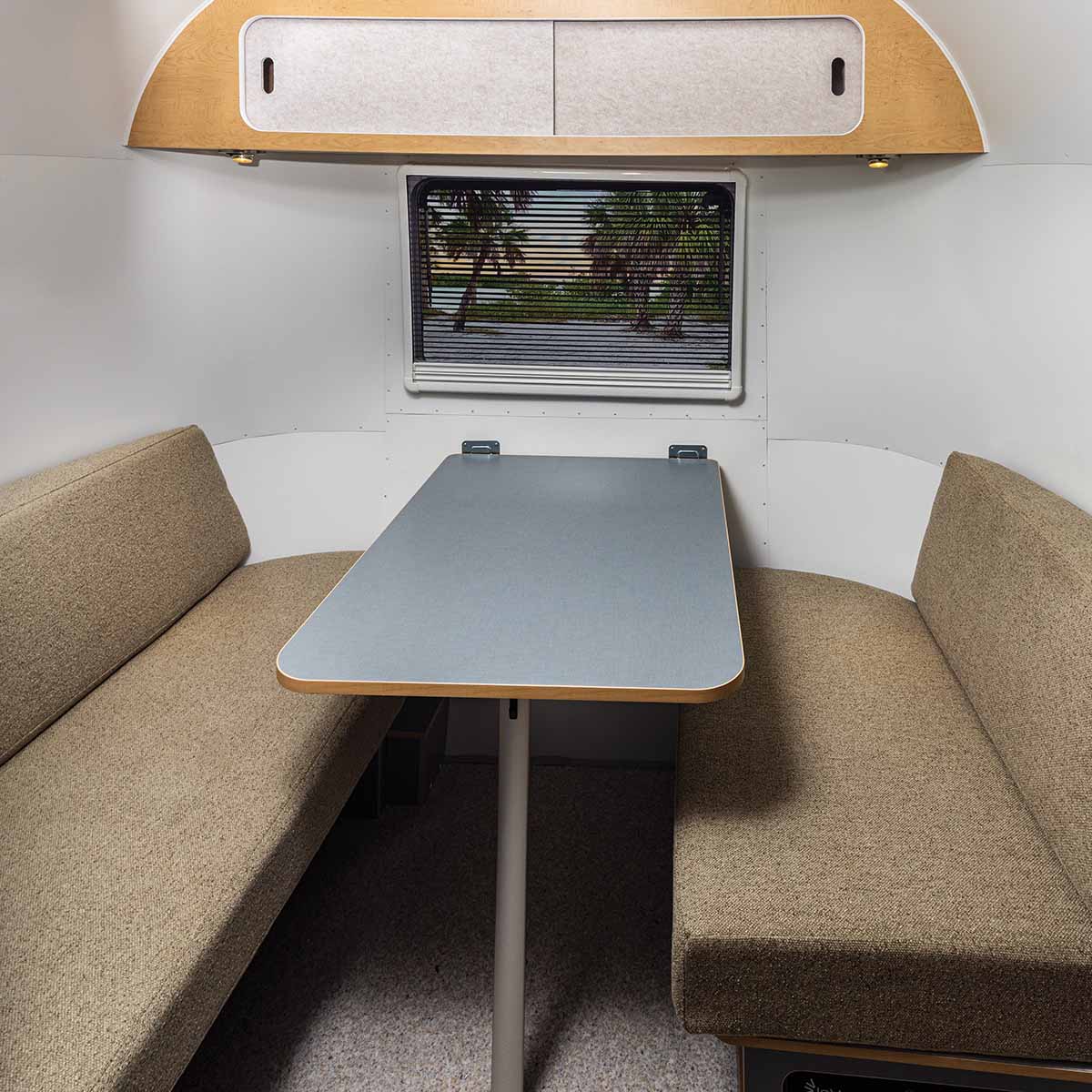 Interior Decor 2 1200x1200 DesktopWT22RB