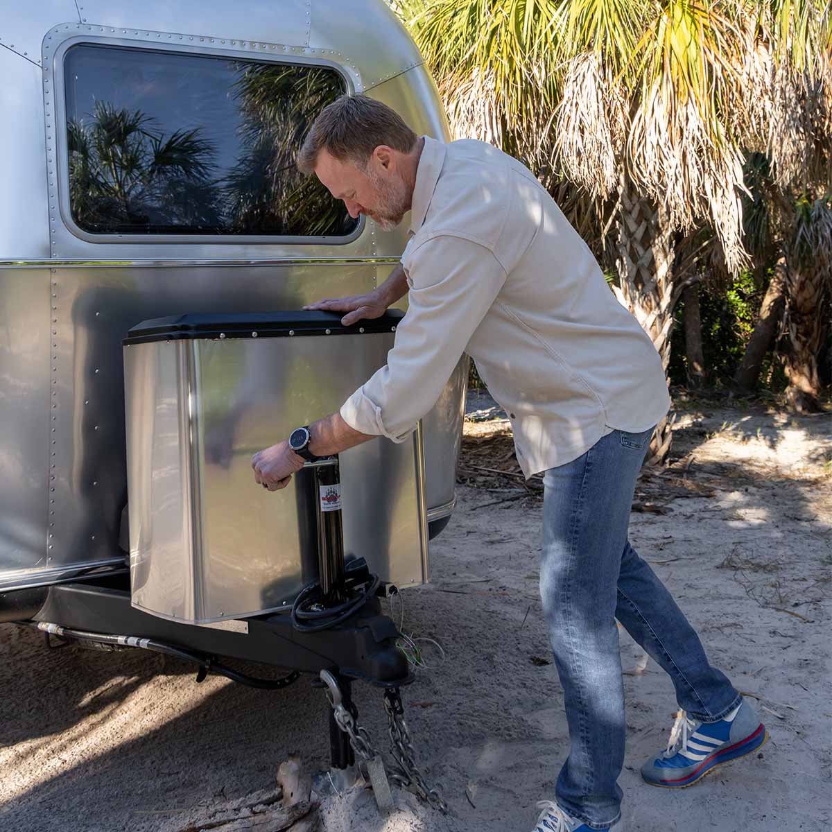 Keep Exploring 1200x1200 6WT22RB