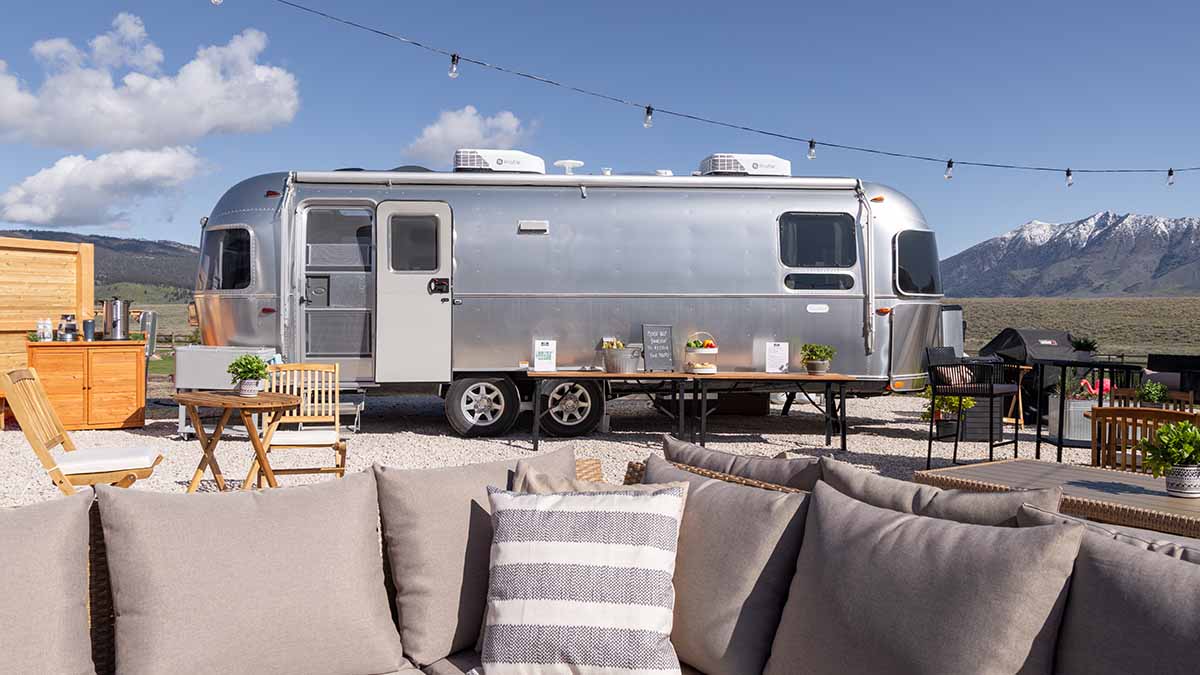 Feature Rectangle 1200x675 2CAY