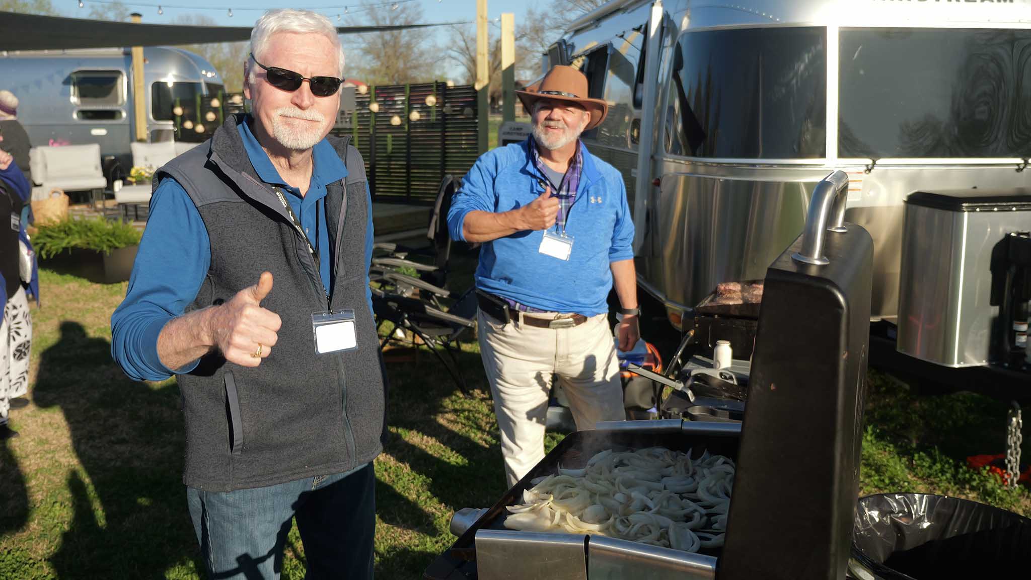 camp airstream nashville RETOUCH_0000_a-grill-P1050456